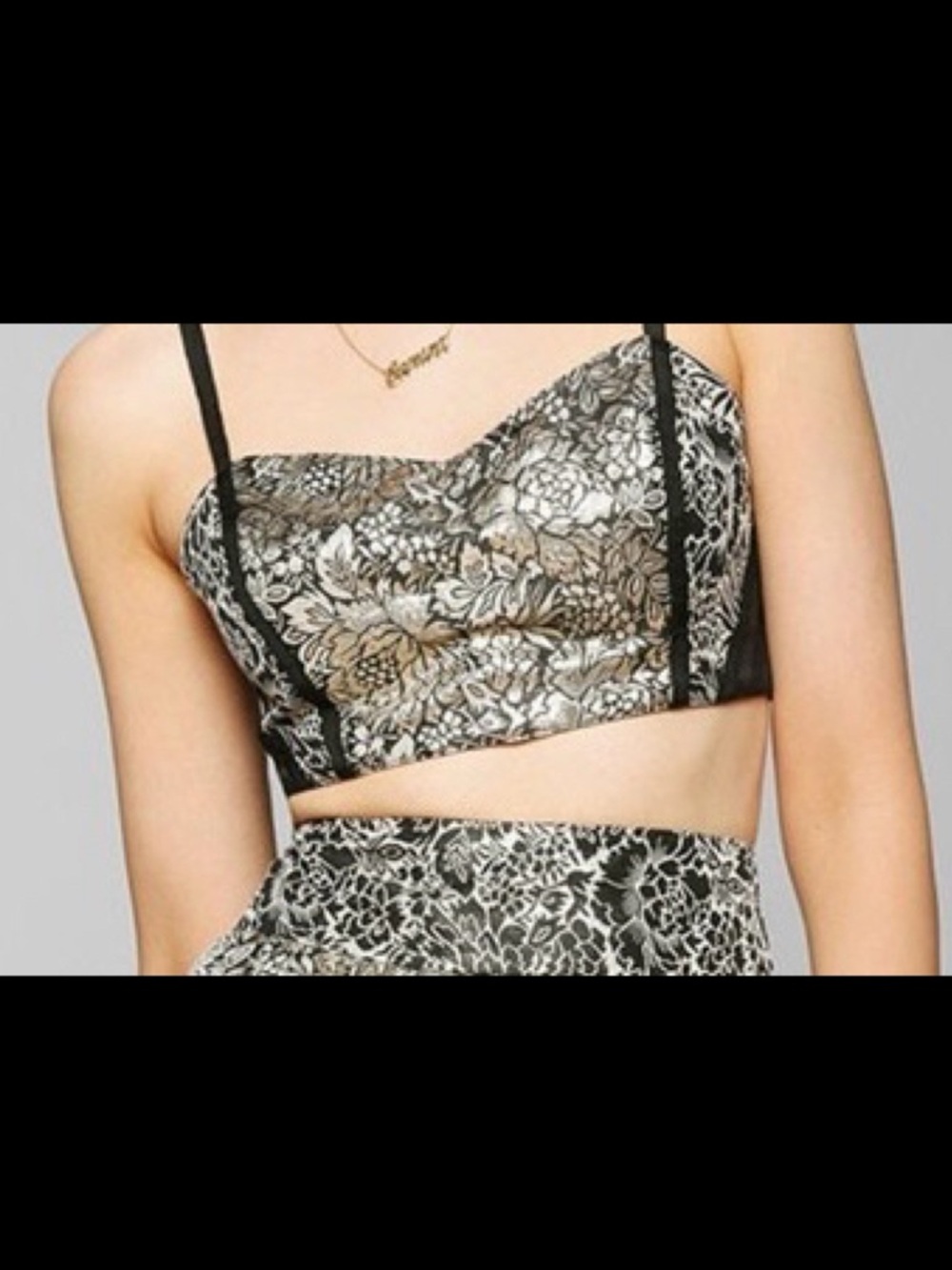 Kimchi Blue UO Gold Embroidered Jacquard Crop Top Bralette Bra Zipper Back M